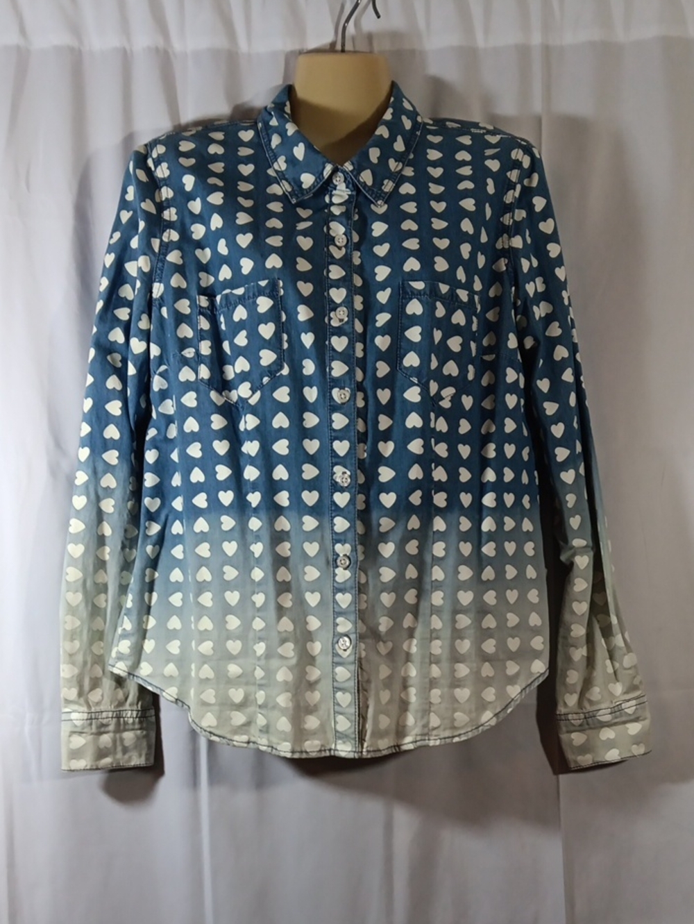 Mossimo Supply Womens Large Shirt White Hearts Blue Ombre Chambray Button Up
